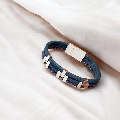 Men’s Fashion Bracelet – Premium Leather & Stainless Steel Wrist Accessory for Everyday Style.