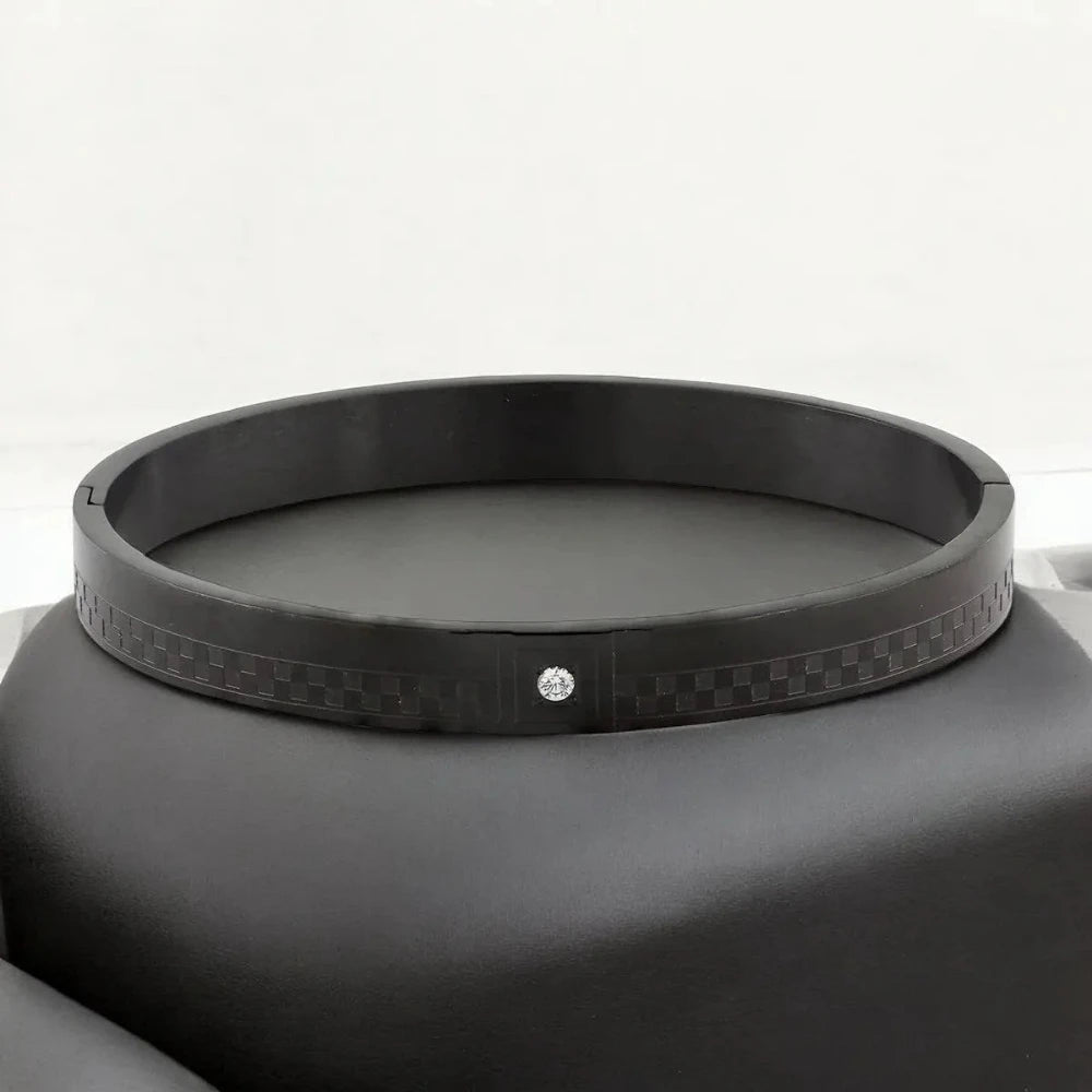 Black Stainless Steel Kada for Men with American Diamonds – Checkered Design Bracelet - Cuff & Kada - Cadeau Craft